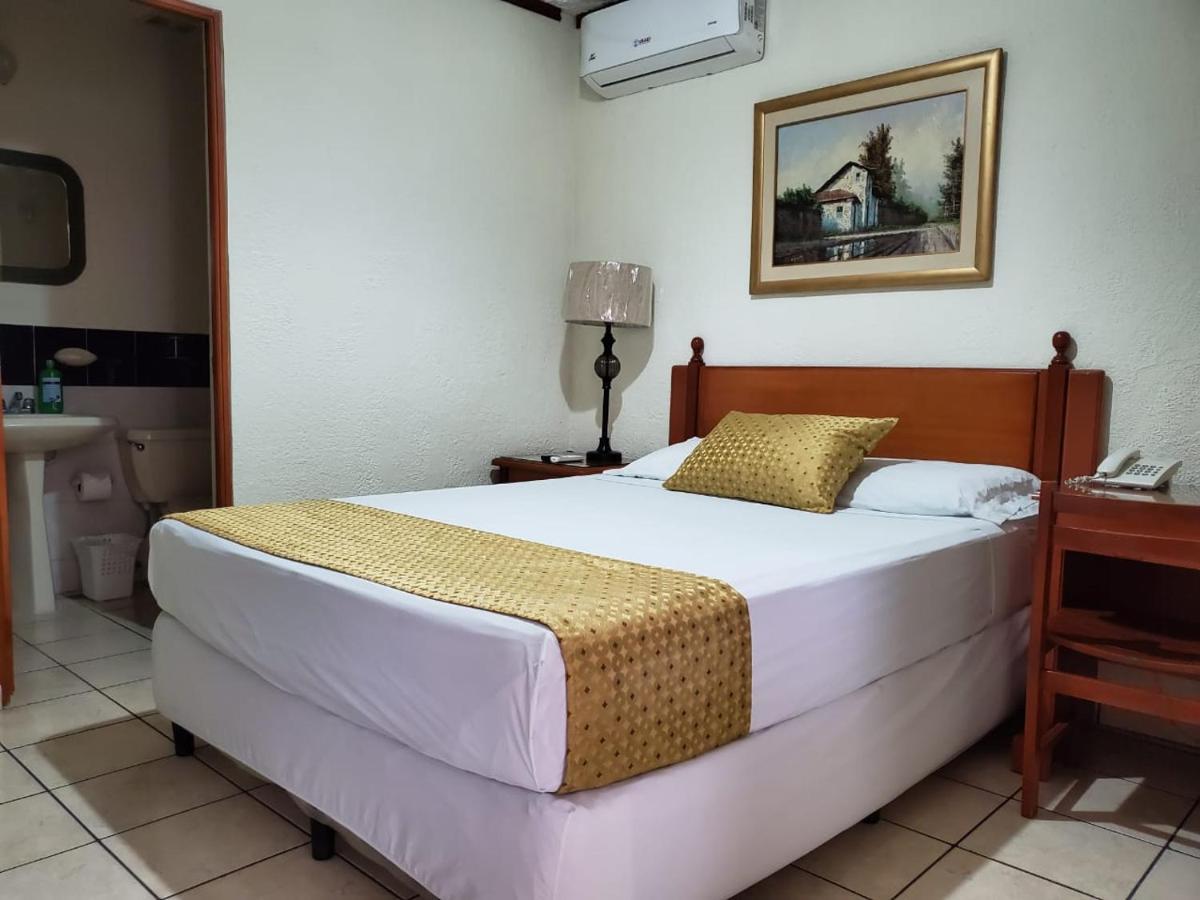 Hotel Villa Serena Escalon San Salvador Exteriör bild