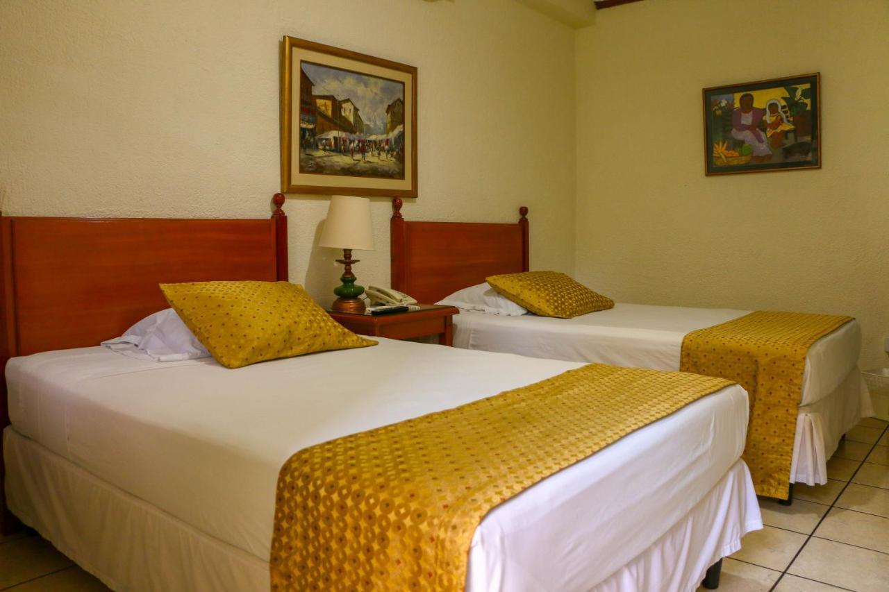 Hotel Villa Serena Escalon San Salvador Exteriör bild