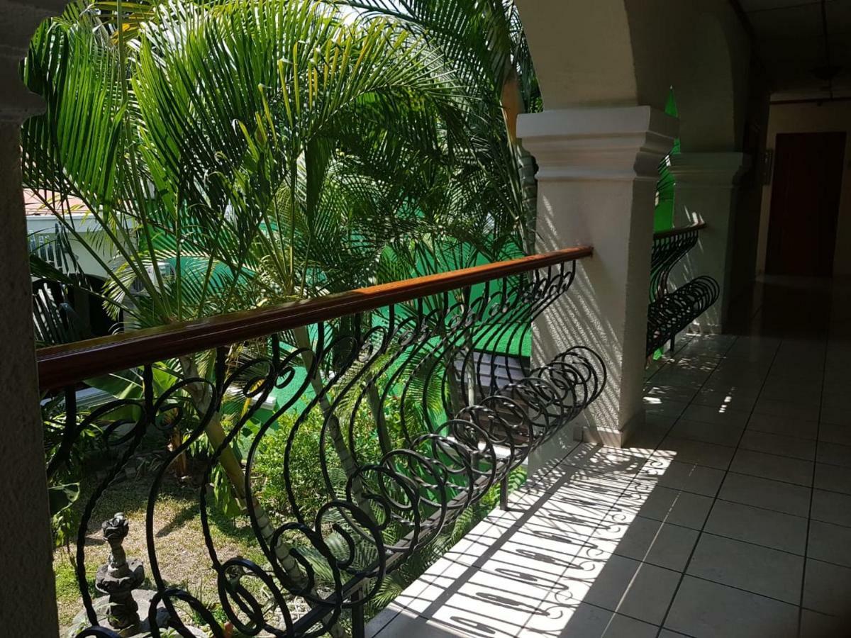 Hotel Villa Serena Escalon San Salvador Exteriör bild